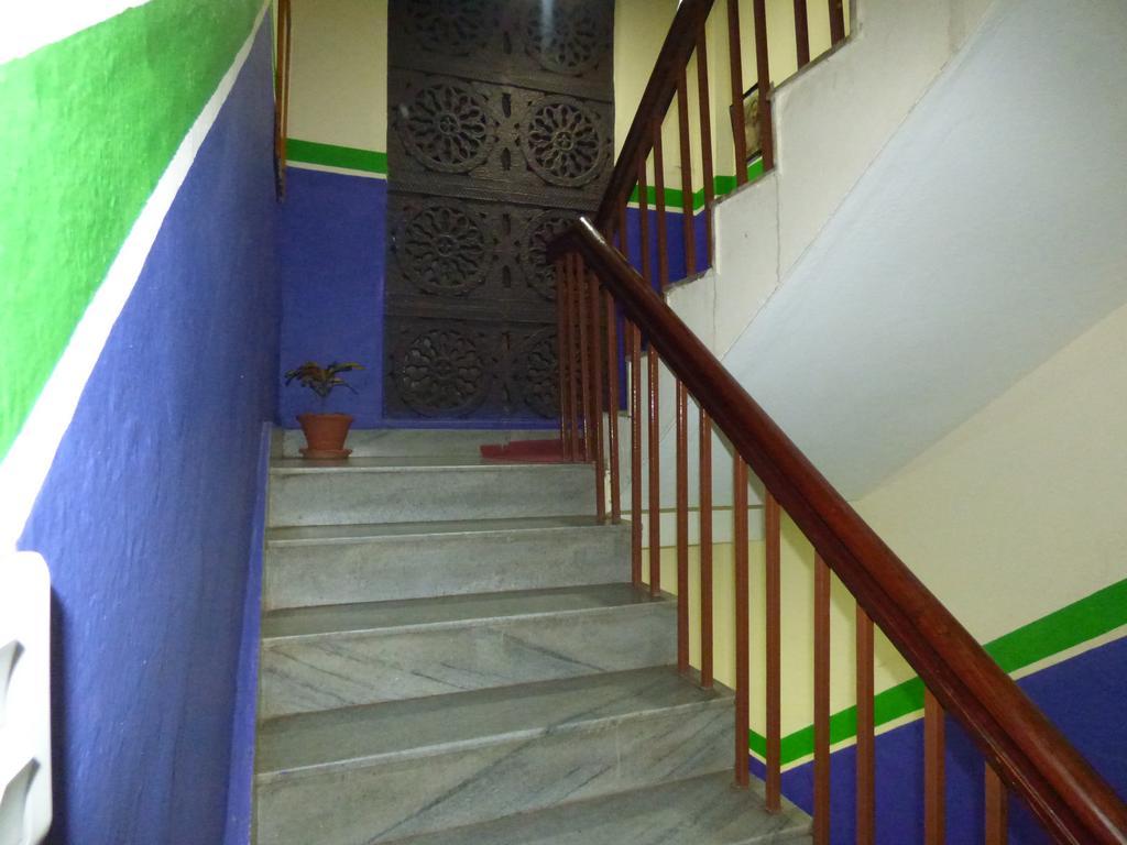 Hotel Api Catmandu Exterior foto